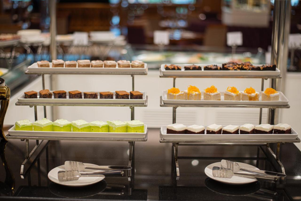 The Empress Premier Chiang Mai - Sha Extra Plus Exteriér fotografie A dessert buffet